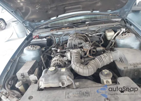 2007 Ford Mustang V6 Deluxe/V6 Premium from USA, damaged, VIN 1ZVFT84N975323611